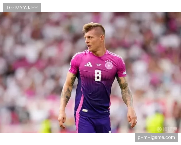 克罗斯传球视野惊艳，助球队逆转取胜状态回暖