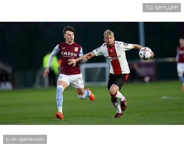 伯恩茅斯门将神勇扑救助球队状态回升，稳居联赛前列