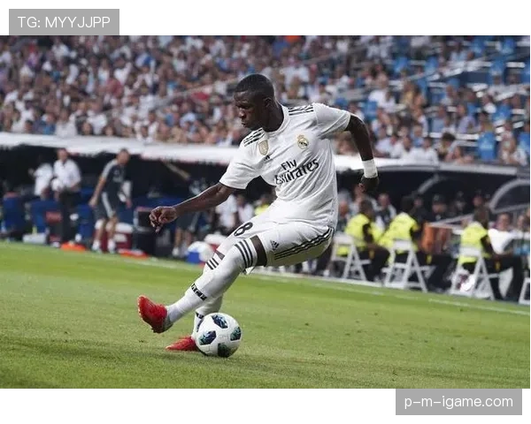 莱奥与维尼修斯：速度型边锋的两种进化路径分析